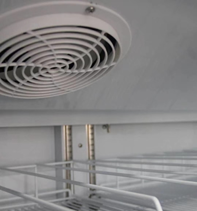 Armário de vidro refrigerado refrigerado a ar vertical 7 da bebida da grande capacidade de três portas