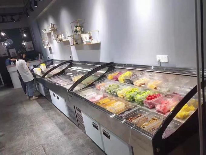 Armário comercial 3 da preservação da pesca do fruto da ordem da exposição do assado do marisco da tabela do gelo da escada
