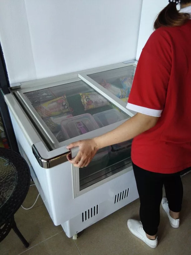 Congelador refrigerando direto 8 do armário de exposição da refrigeração do gelado do estilo de Haagen-dazs