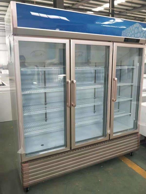 O congelador de vidro da exposição da porta da bebida de aço inoxidável refrigerou a bebida 2 da cerveja fria